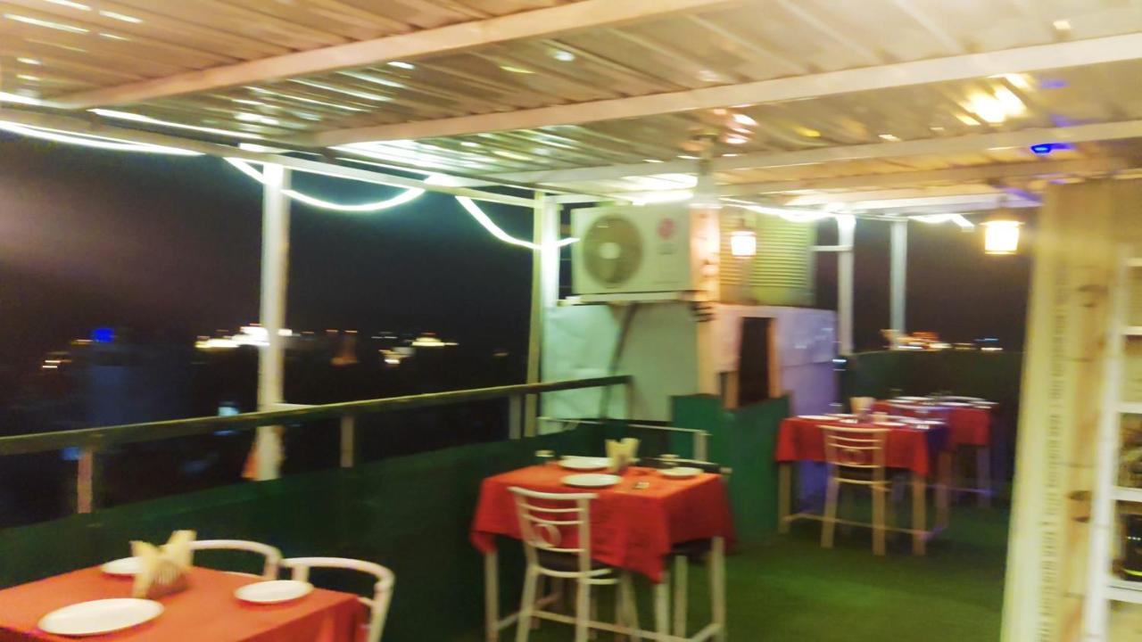 The Royal Lake View Villa Ουνταϊπούρ Εξωτερικό φωτογραφία