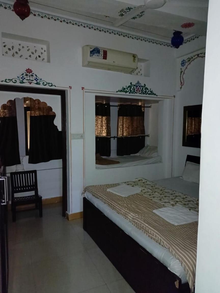 The Royal Lake View Villa Ουνταϊπούρ Εξωτερικό φωτογραφία