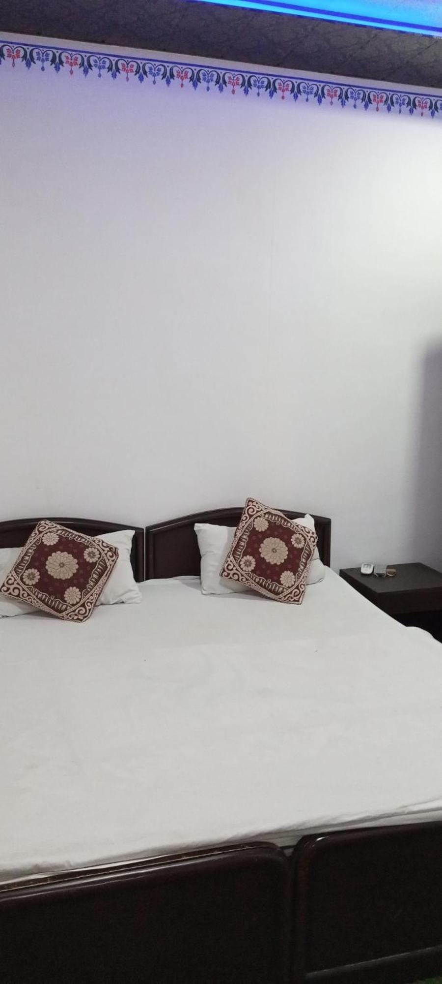 The Royal Lake View Villa Ουνταϊπούρ Δωμάτιο φωτογραφία