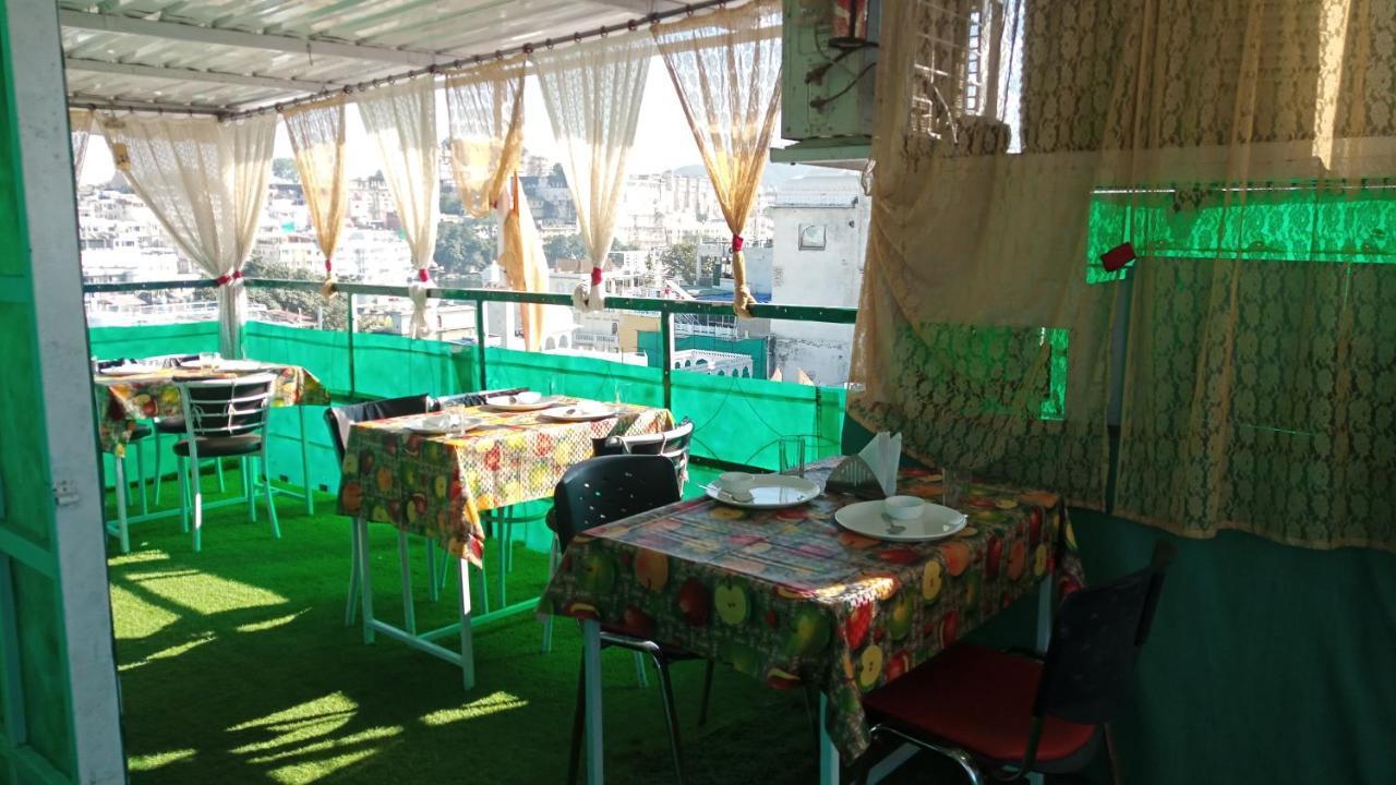 The Royal Lake View Villa Ουνταϊπούρ Εξωτερικό φωτογραφία
