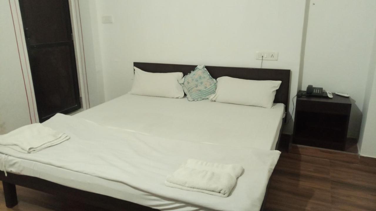 The Royal Lake View Villa Ουνταϊπούρ Εξωτερικό φωτογραφία