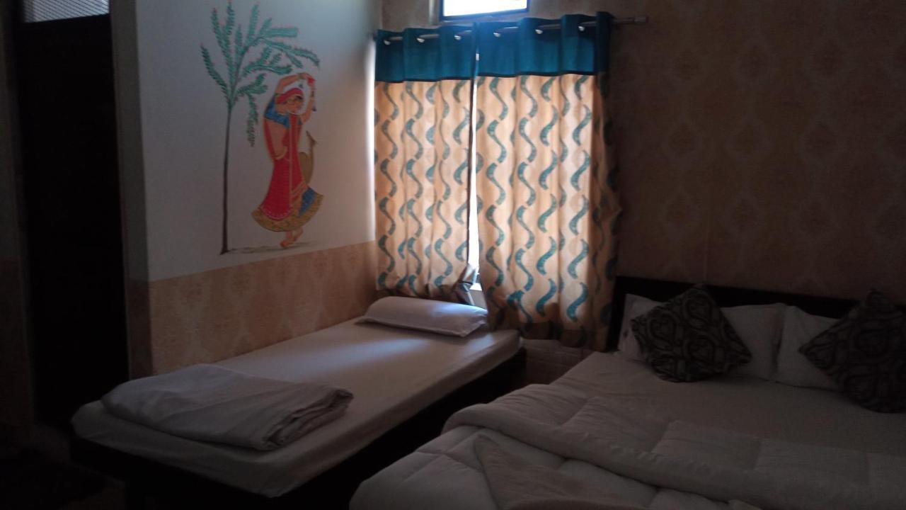 The Royal Lake View Villa Ουνταϊπούρ Εξωτερικό φωτογραφία